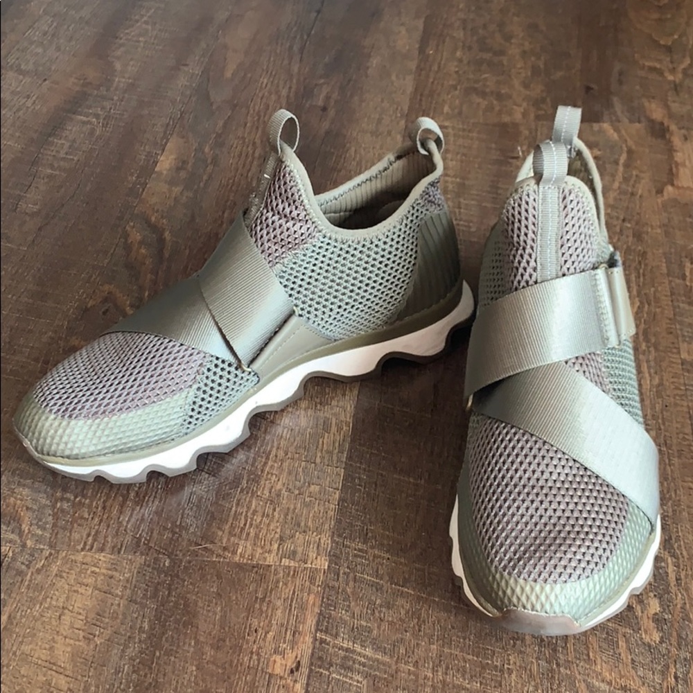 SOREL Kinetic Army Green Sneakers, Size 9.5